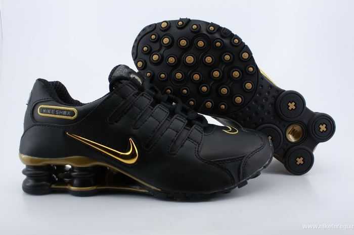 Remise d or et noir Nike Shox NZ (4)